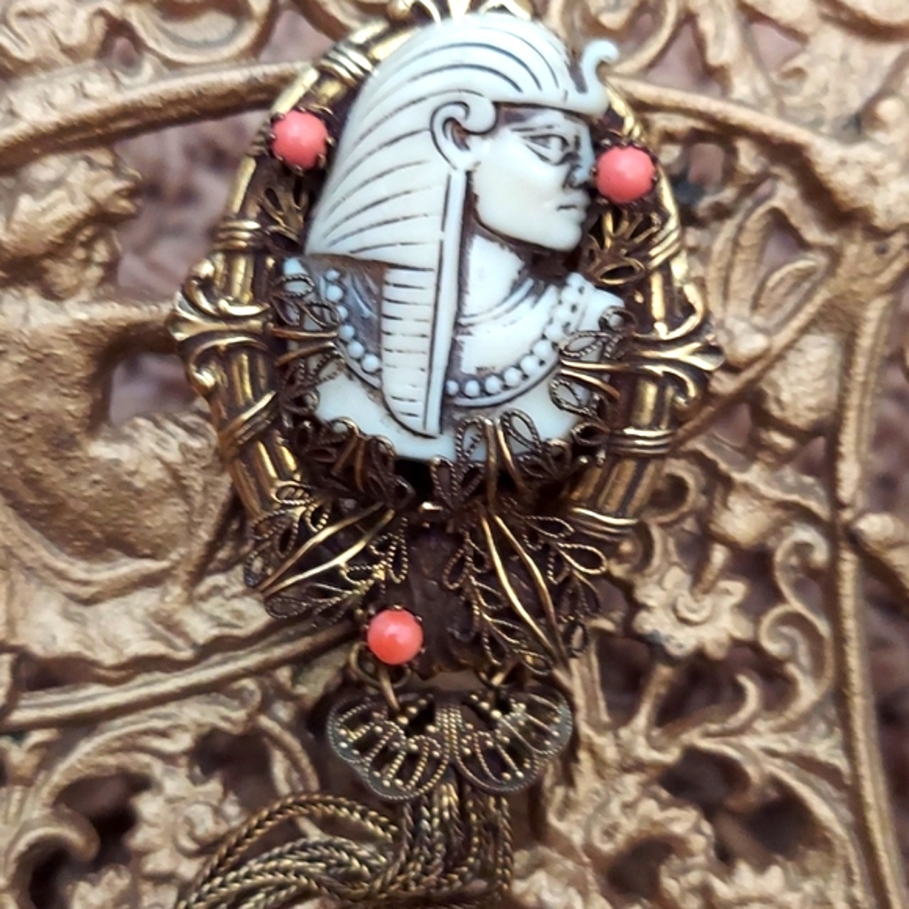 Selro Pharoah Egyptian Bracelet &Brooch Set - Picture 3 of 8